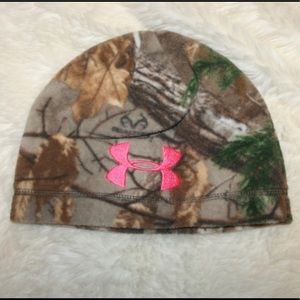 NWOT Under Armour beanie